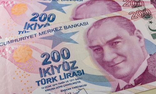 ترکیه چگونه ارزش لیر را حفظ می کند؟