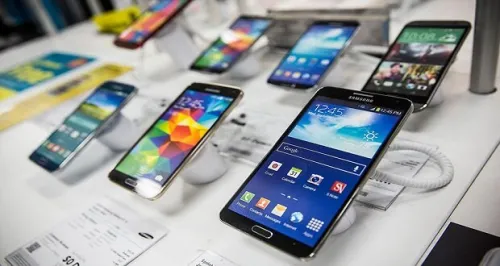 بازار موبایل قفل شد نه خریداری هست و نه فروشنده