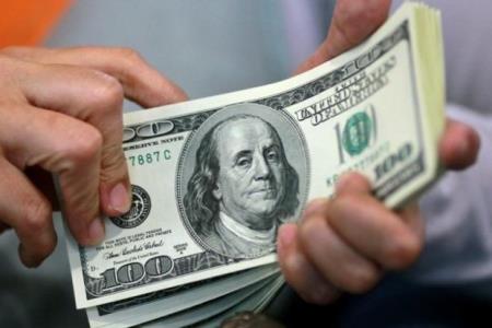 قیمت دلار اندكی كاهش پیدا كرد
