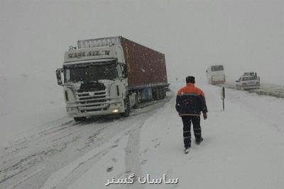 تردد اتوبوس و كامیون در جاده های قزوین در صورت ضرورت ممنوع می شود