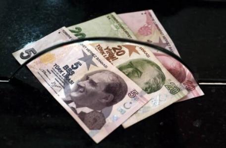 روند ریزشی لیر تركیه تشدید شد